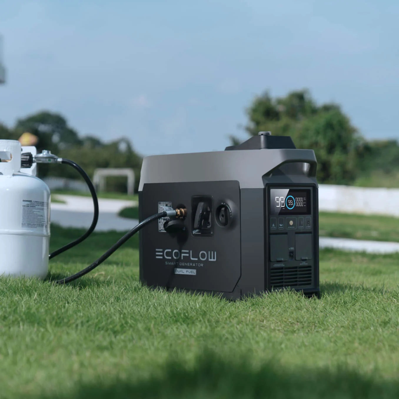 EcoFlow Smart Generator outside
